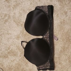 Victoria Secret 36C Very Sexy Push Up Bra